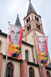 Dom mit Häfnerbefallgung